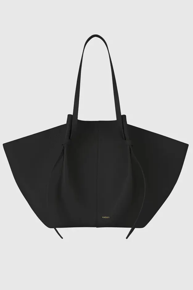 XL Mochi Pebble Grain Leather Black