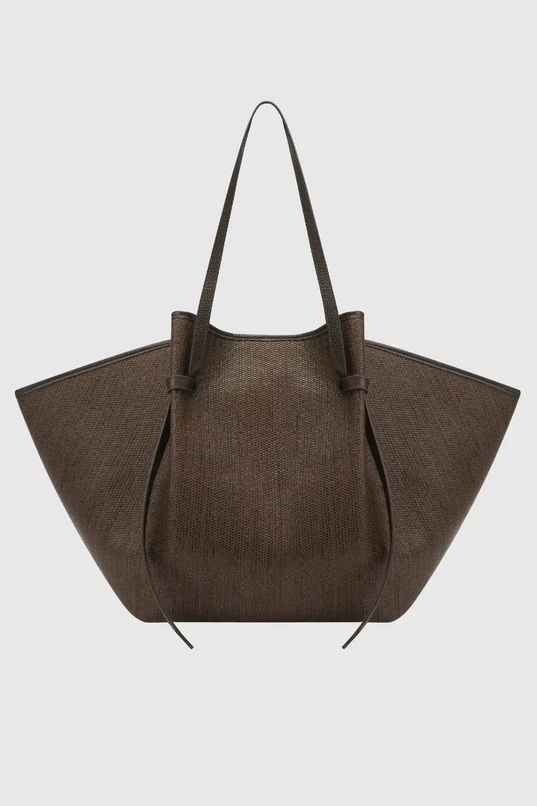 XL Mochi Woven Raffia Fudge