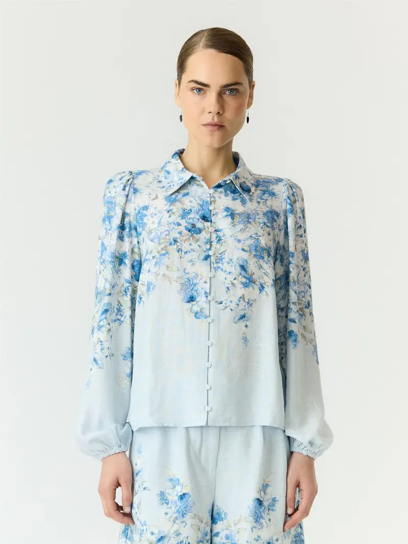 YasCleo Shirt - Skyway w/ Cleo print