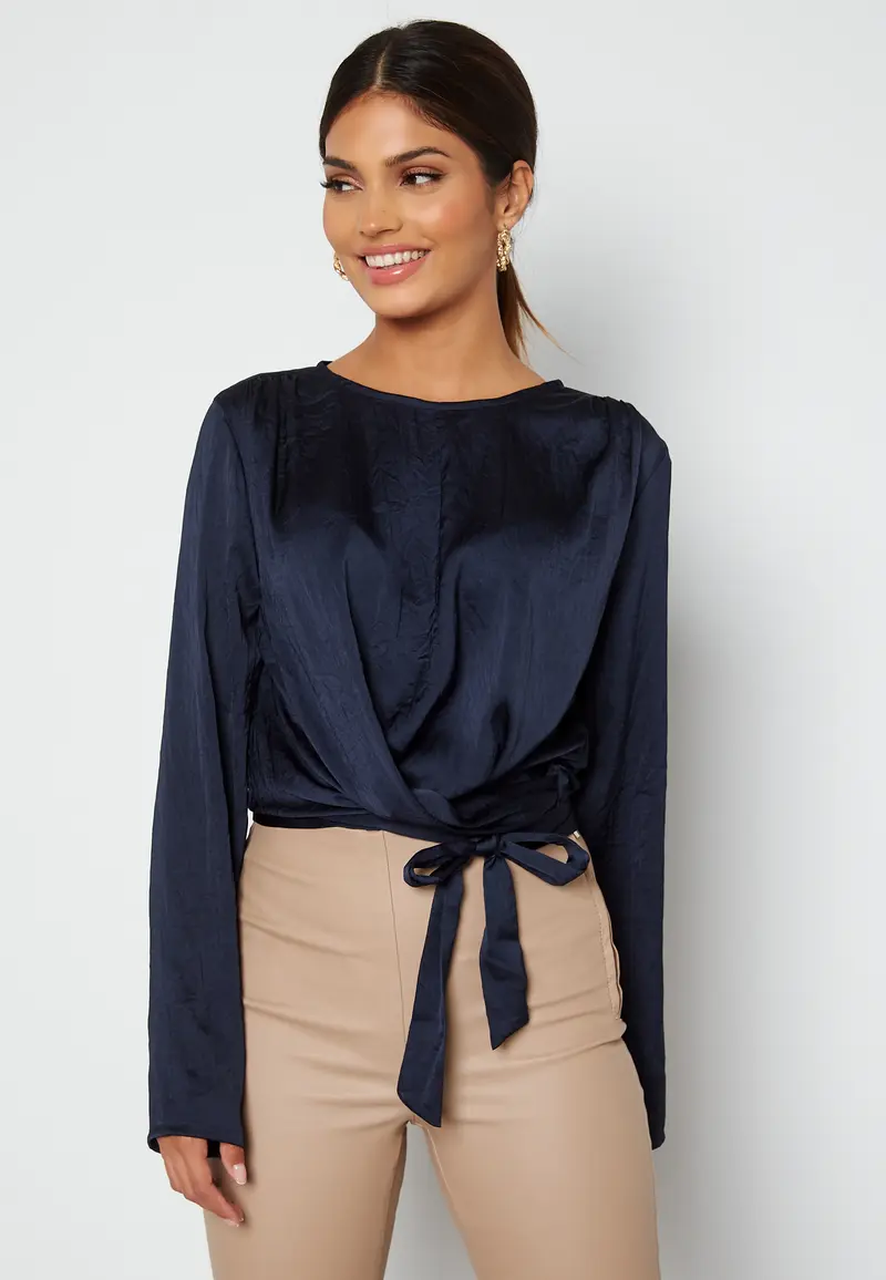 Yasmin short tie blouse