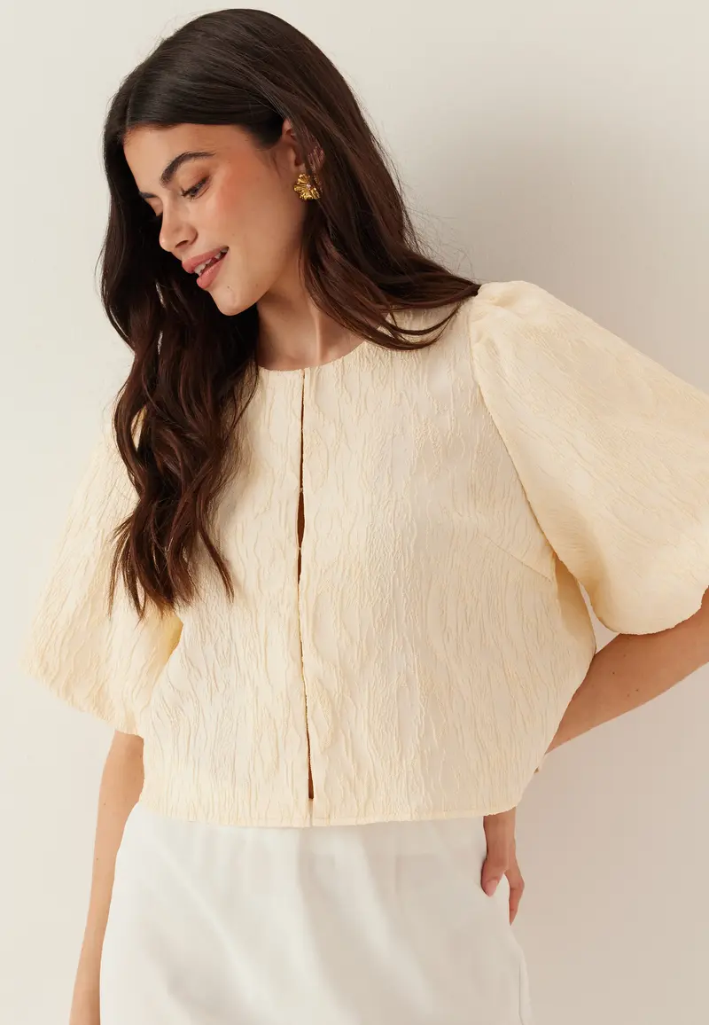 Yasminu 2/4 SHORT TOP